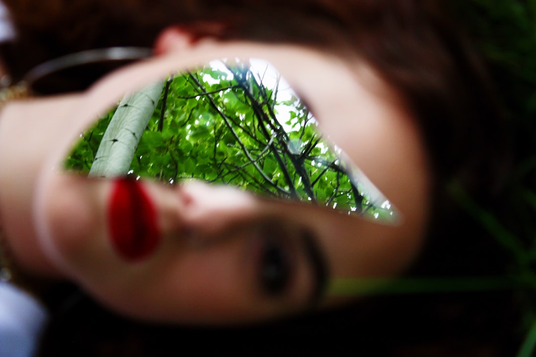 Photo Broken mirror